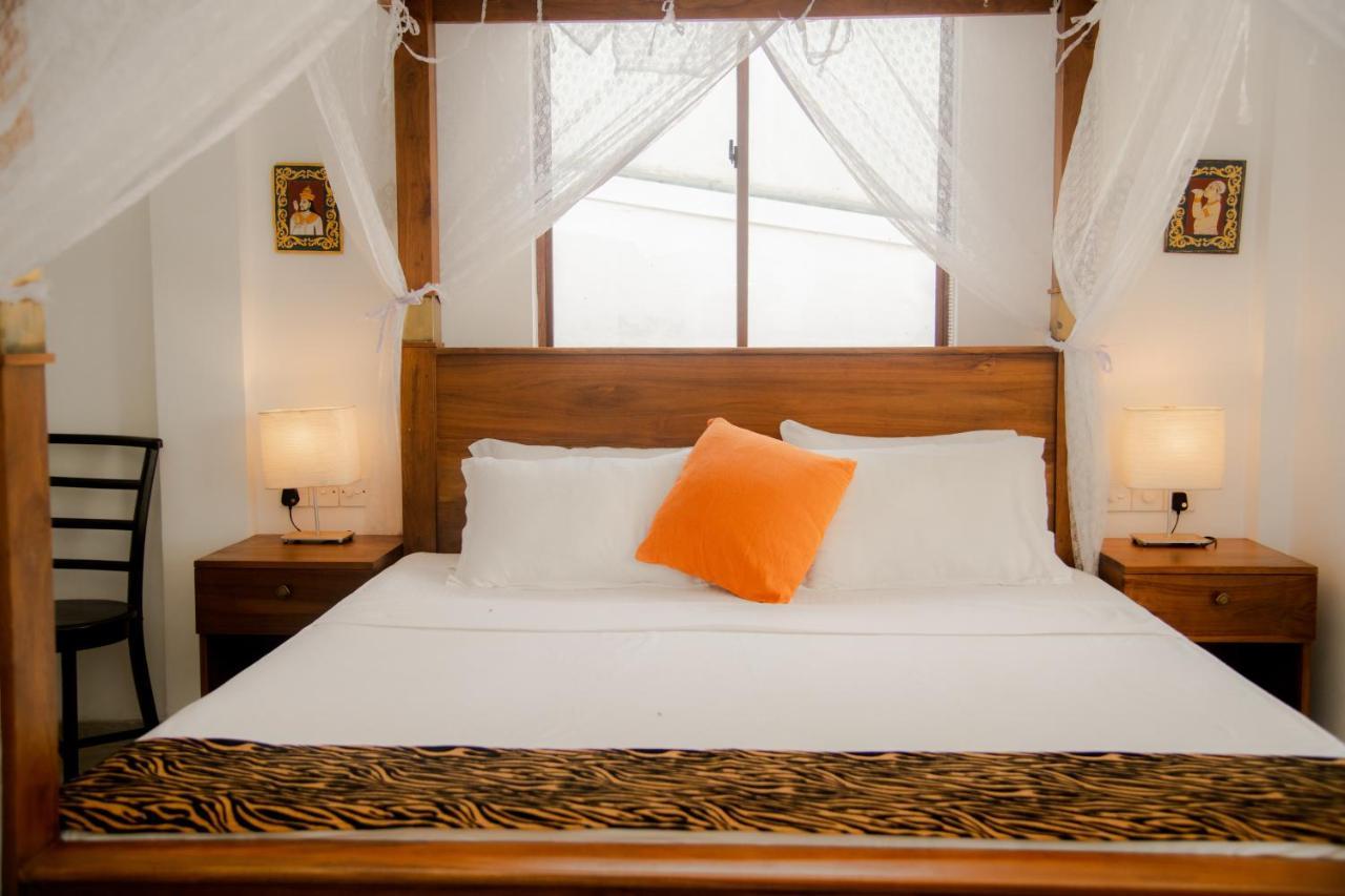 Sea Crest Beach Villa อัมบาลังโกดา ภายนอก รูปภาพ