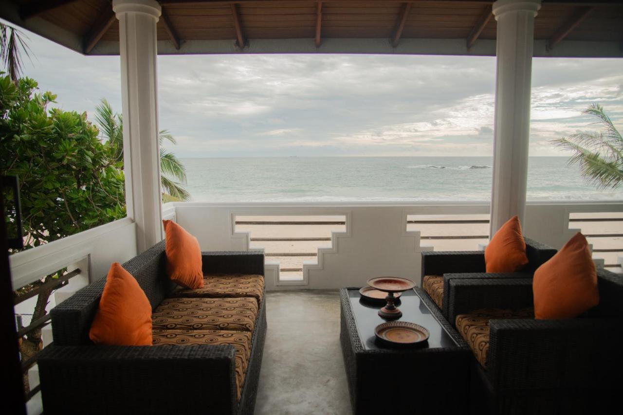 Sea Crest Beach Villa อัมบาลังโกดา ภายนอก รูปภาพ