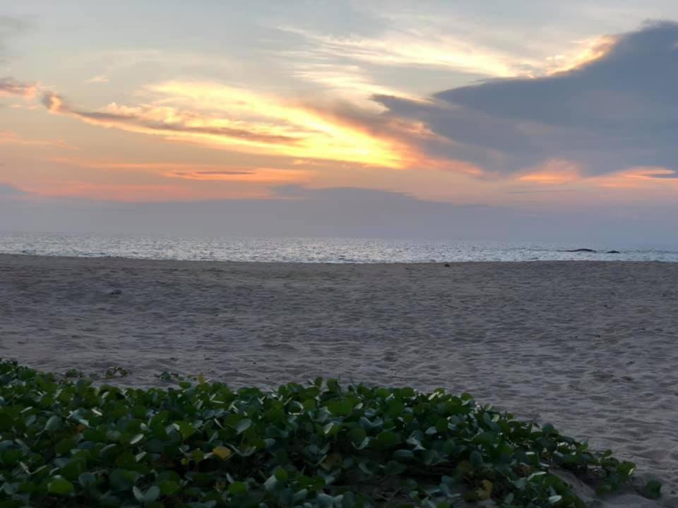 Sea Crest Beach Villa อัมบาลังโกดา ภายนอก รูปภาพ