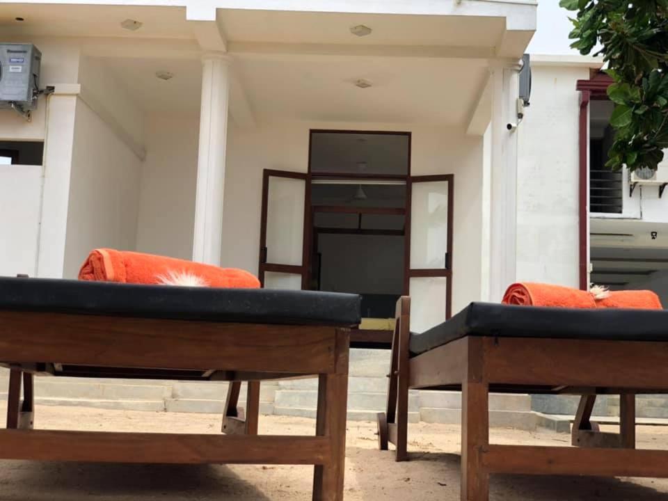 Sea Crest Beach Villa อัมบาลังโกดา ภายนอก รูปภาพ