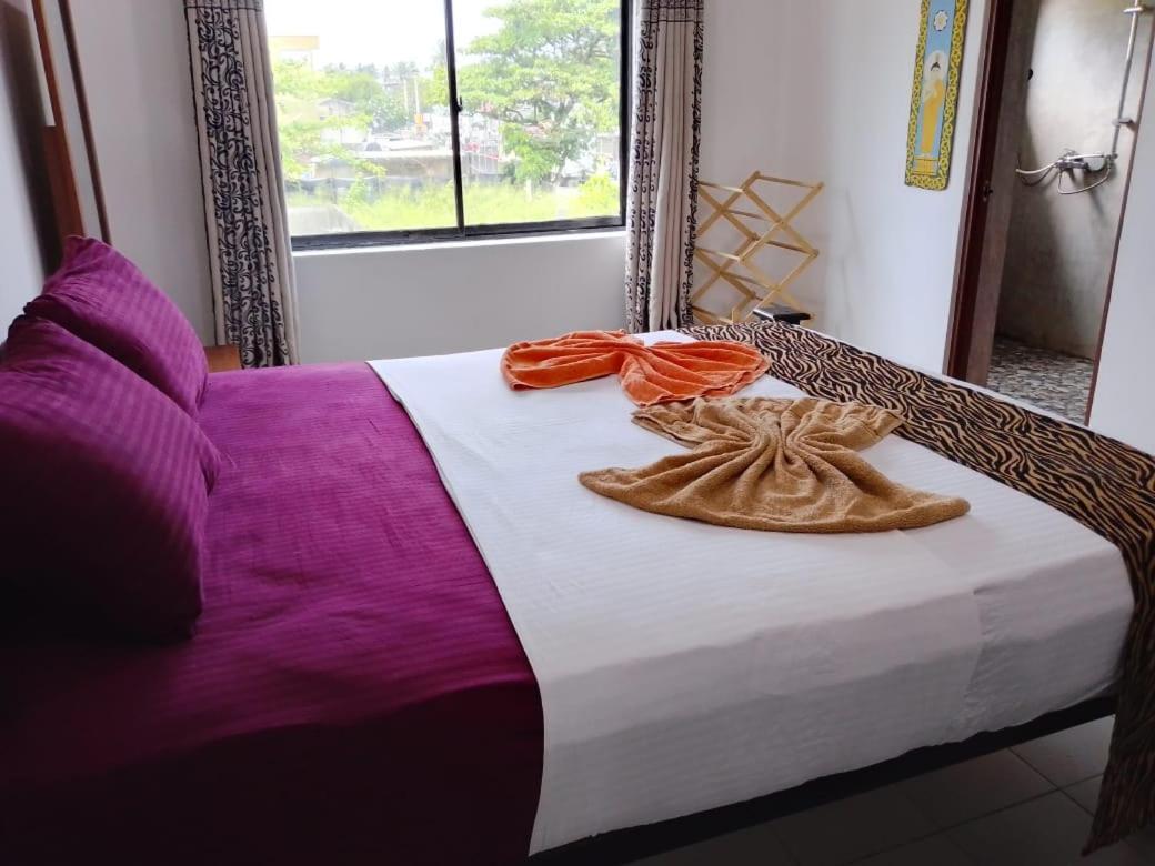 Sea Crest Beach Villa อัมบาลังโกดา ภายนอก รูปภาพ